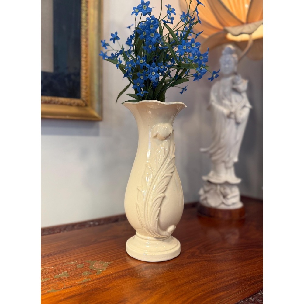 Vintage Cream Vase with Leaf Relief,‎ USA Pottery 202